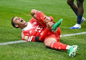 Bild: Игрок Баварии Мусиала может пропустить до пяти месяцев