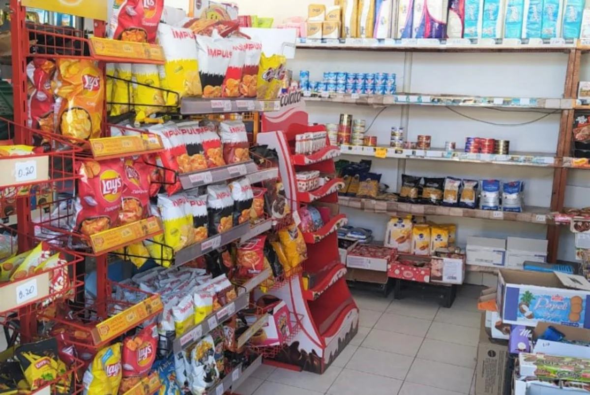 Gəncədə ərzaq mağazasında nöqsanlar aşkar edilib