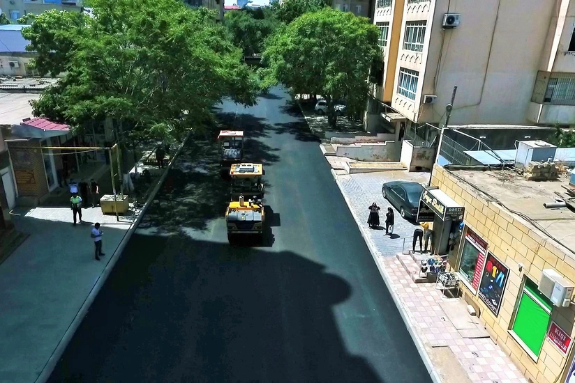 Bakının Nəsimi rayonunda küçələr təmir edilir
