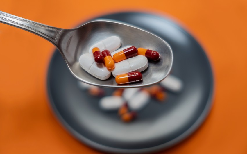 Kardioloq: Həkim nəzarəti olmadan D və B vitamini qəbul edənlərin sayı artıb