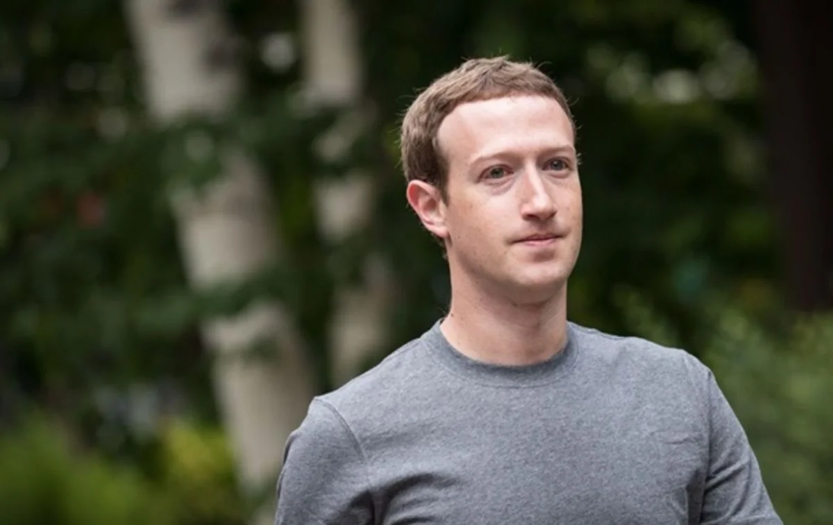 Цукерберг: Facebook вступила в гонку вооружений с Россией