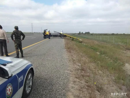 Salyanda şagirdləri daşıyan mikroavtobus aşıb, ölən və xəsarət alanlar var - YENİLƏNİB-2