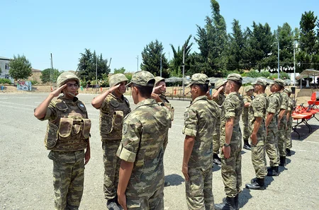 В Азербайджанской Армии состоялись проводы уволенных в запас военнослужащих