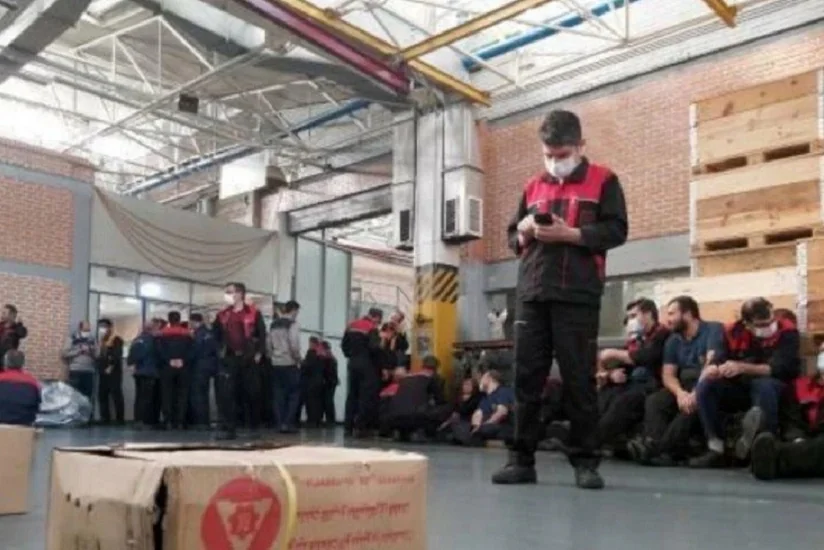Təbriz Traktorquraşdırma Zavodunun fəhlələri tətil keçirir