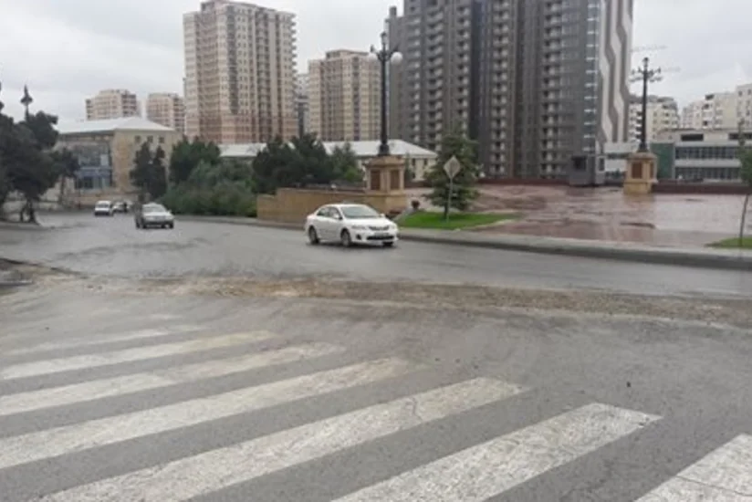 Azəravtoyol Yasamalda çökən yolla bağlı açıqlama yayıb
