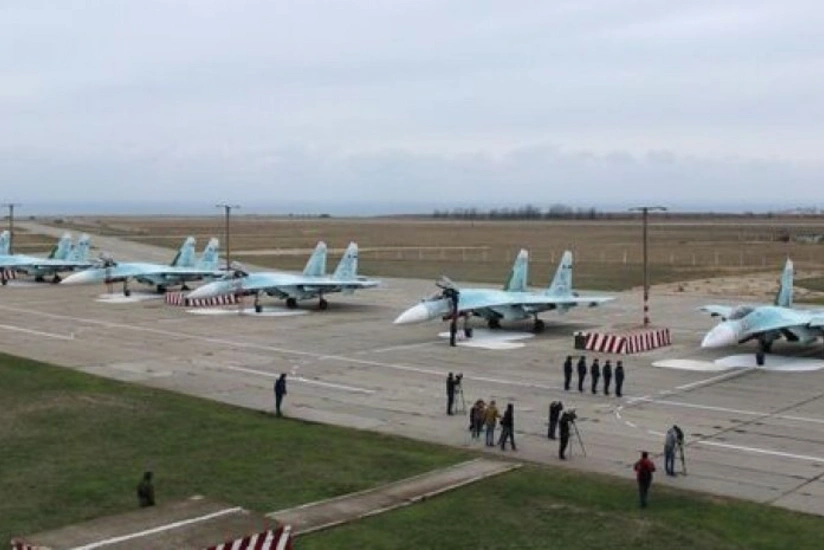 Airfield in Crimea hit by rocket