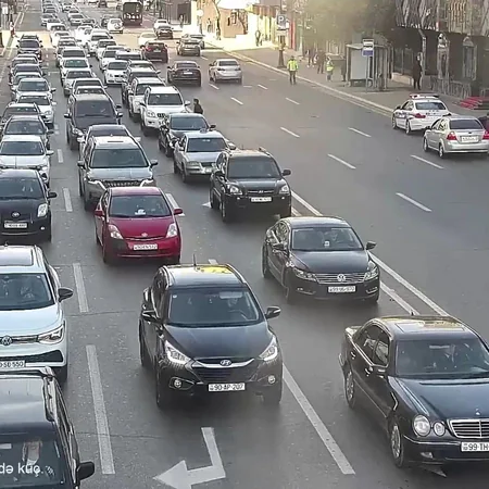 Bakının bir sıra yollarında tıxac var - SİYAHI