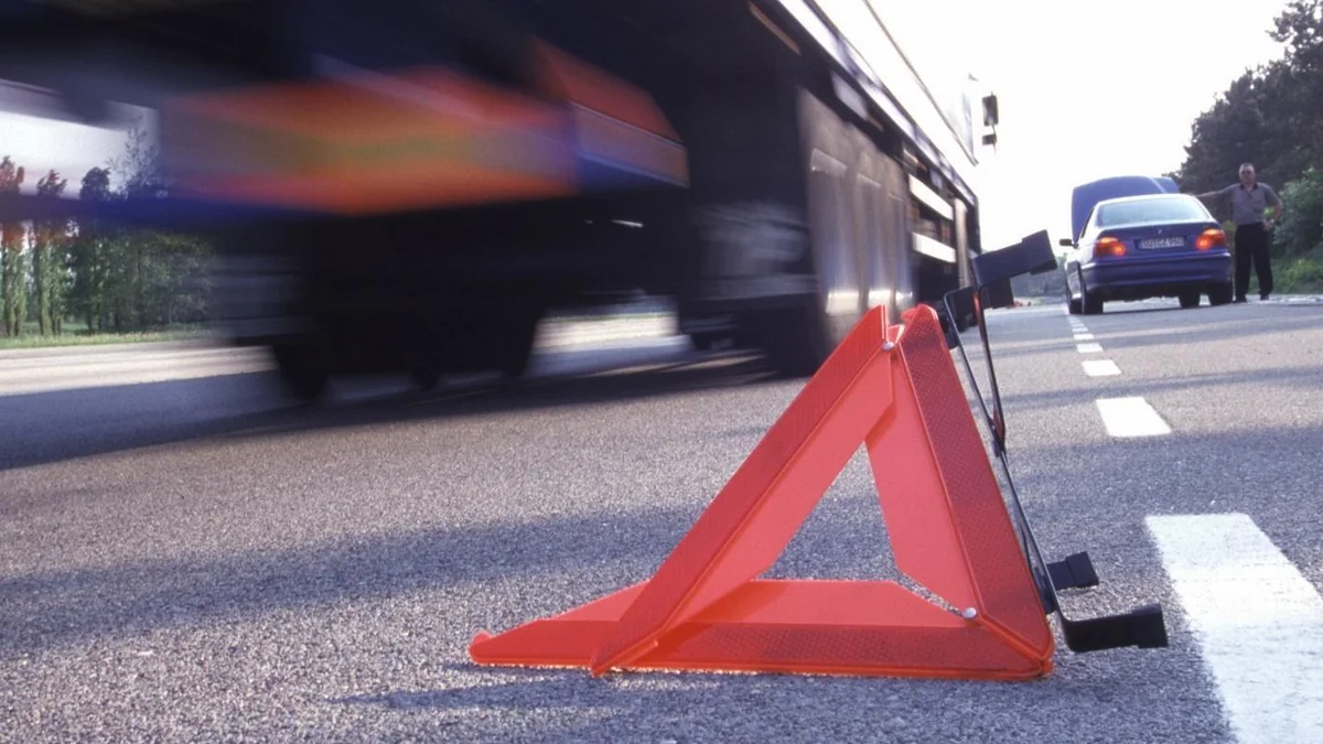 Cəlilabadda yol qəzası zamanı iki qadın xəsarət alıb 