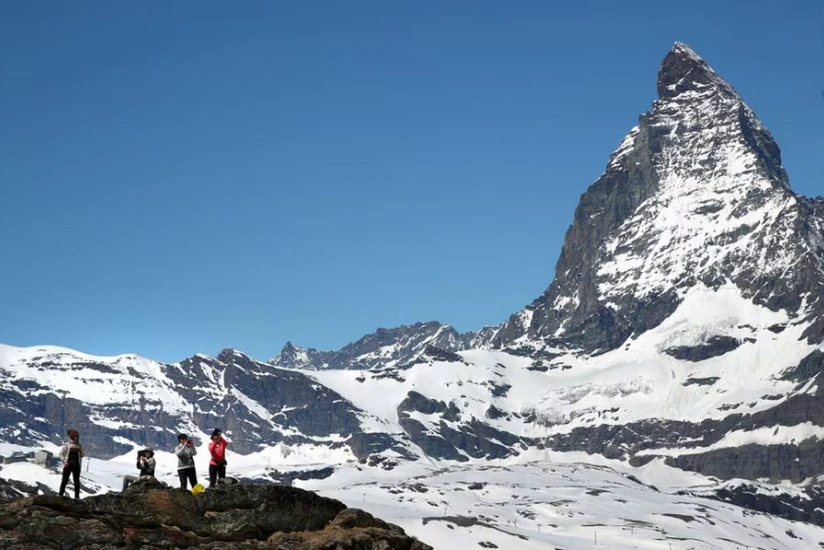 Five of six missing skiers found dead in Swiss Alps