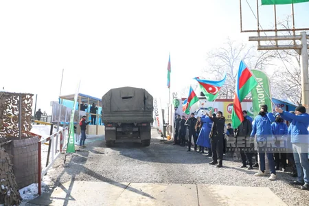 На дороге Ханкенди-Лачын созданы условия для беспрепятственного проезда автомобилей РМК
