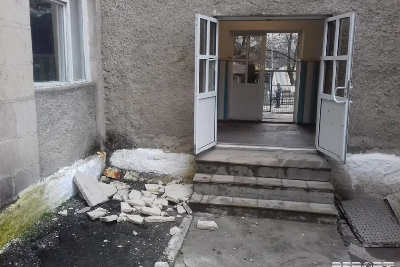 В Шемахе из-за землетрясения повреждена школа - ФОТО