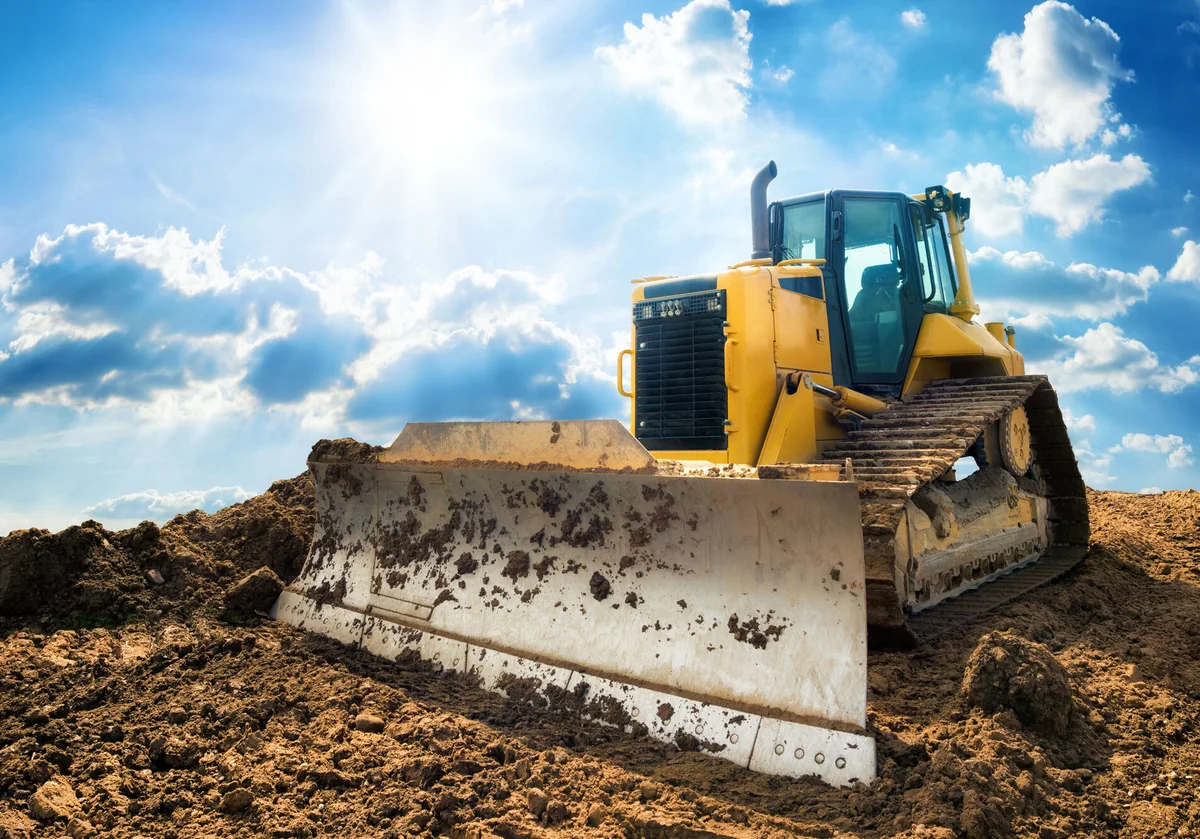 Azərbaycana 3 ölkədən buldozer idxalı bərpa edilib