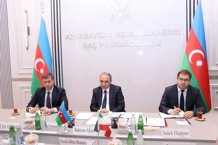 Baş prokuror İranın səfiri ilə görüşüb