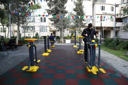 Bakıda daha bir həyət abadlaşdırılıb