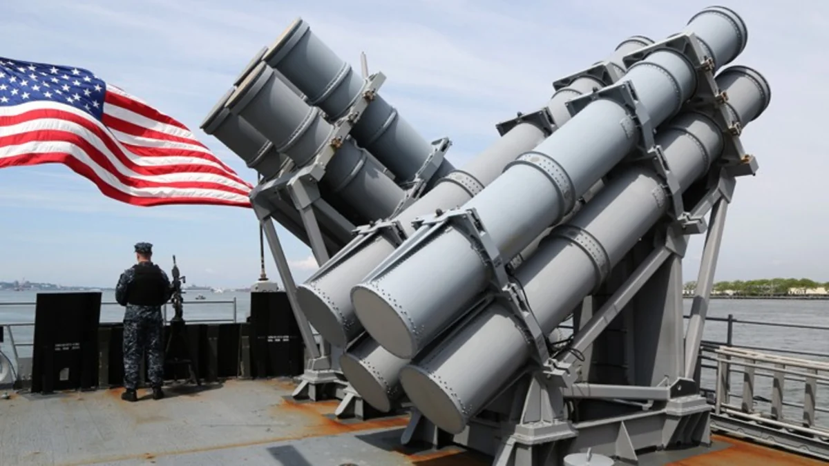 ABŞ Fars körfəzində İranın dronunu vurub