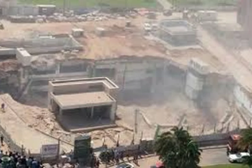 В Тель-Авиве рухнуло здание, не менее тридцати пострадавших