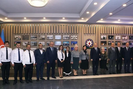 Kamran Əliyev şəhid olan prokurorluq əməkdaşlarının ailə üzvləri ilə görüşüb