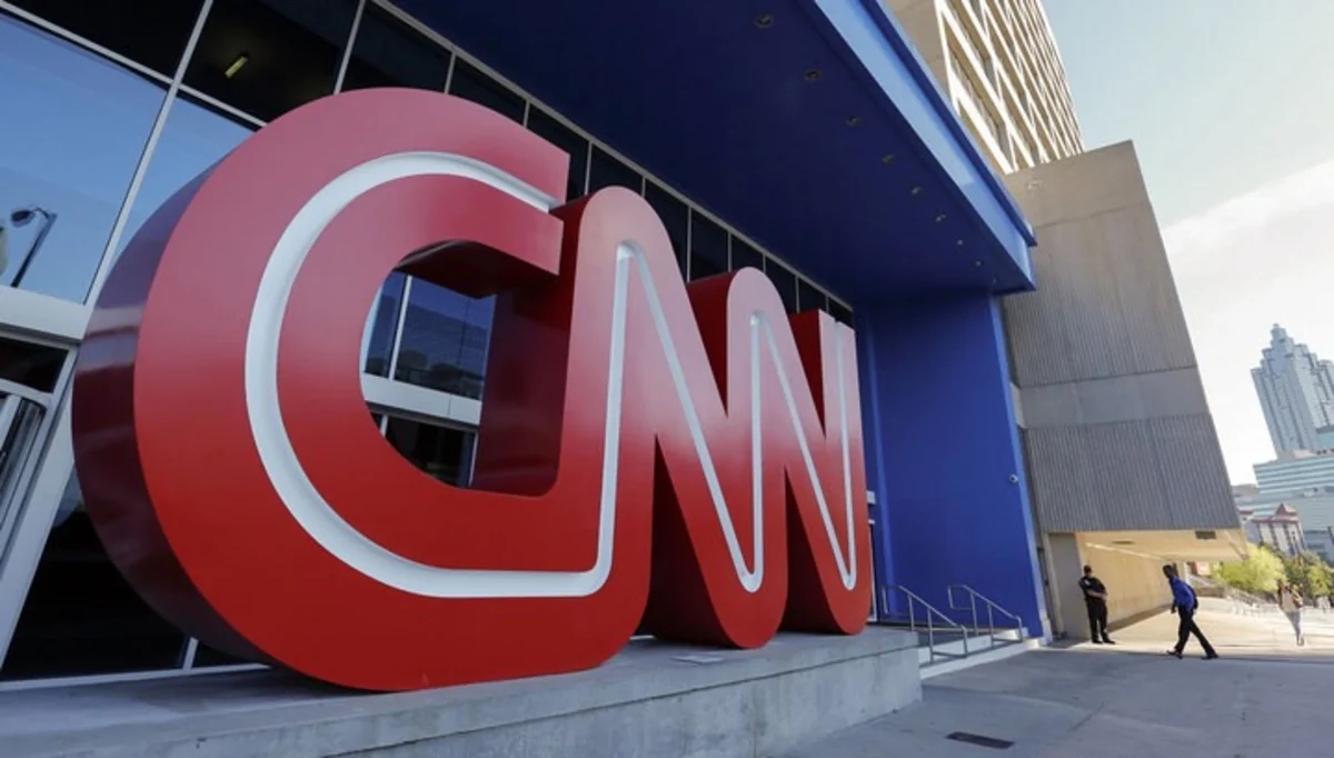 CNN telekanalının Nyu-Yorkdakı ofisinin əməkdaşları təxliyyə olunub - VİDEO