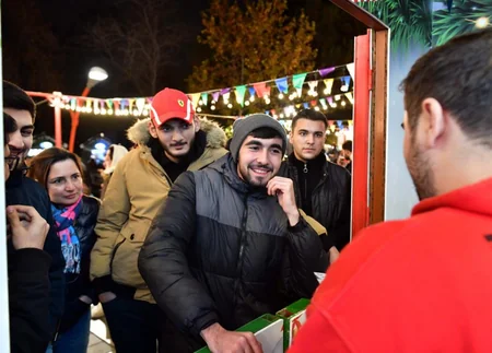 “Soyuq əllər, isti ürək” xeyriyyə yarmarkasında Gənclər və İdman Nazirliyi də təmsil olunur