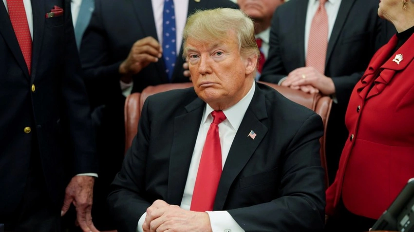 Donald Tramp növbəti dəfə Türkiyəni sanksiyalarla hədələyib