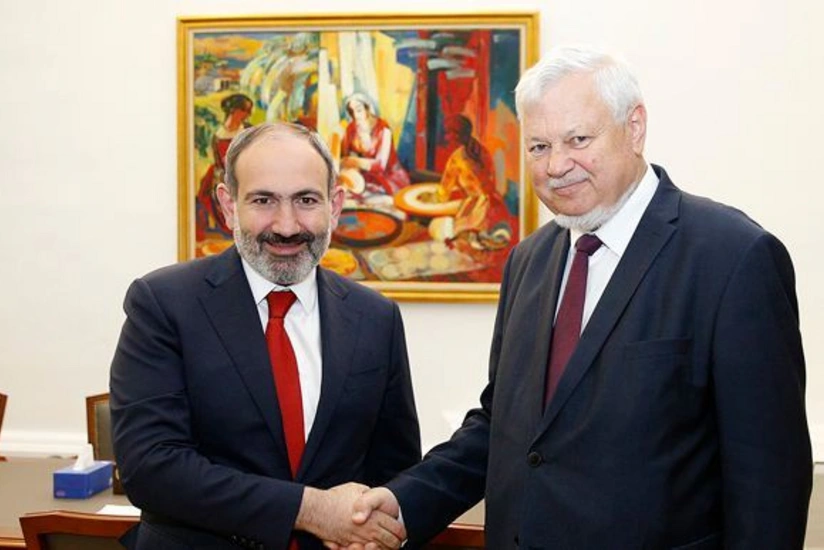 Kasprşik Paşinyanla Dağlıq Qarabağ münaqişəsini müzakirə edib