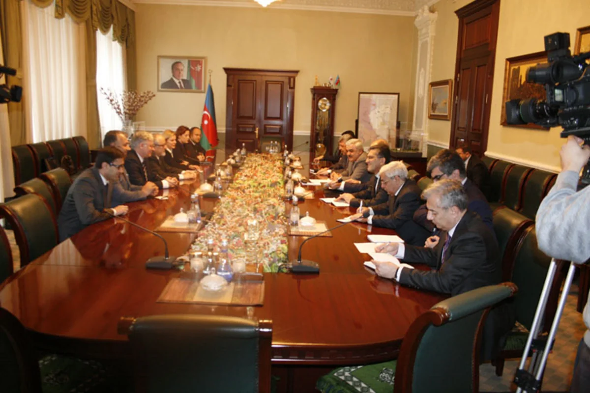 ​SOCAR-da Xəzər Strateji Ararşdırmalar İnstitutunun nümayəndələri ilə görüş olub