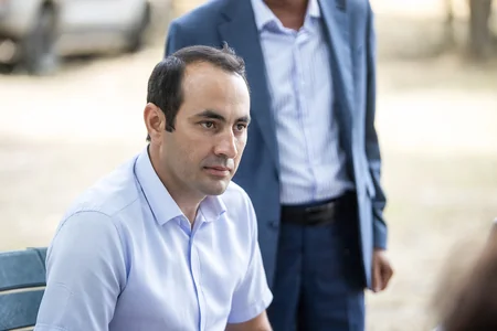 Məcnun Məmmədov Xaçmazda taxıl biçinini izləyib, fermerlərlə görüşüb