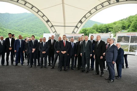 Presidents of Azerbaijan and Türkiye inspect progress on Kalbajar-Lachin highway construction
