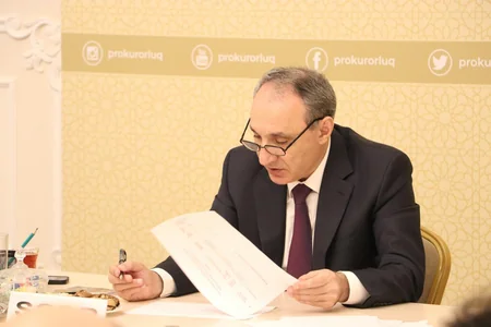 BDU-nun Hüquq fakültəsinin tələbələri buraxılış işlərini müdafiə edib