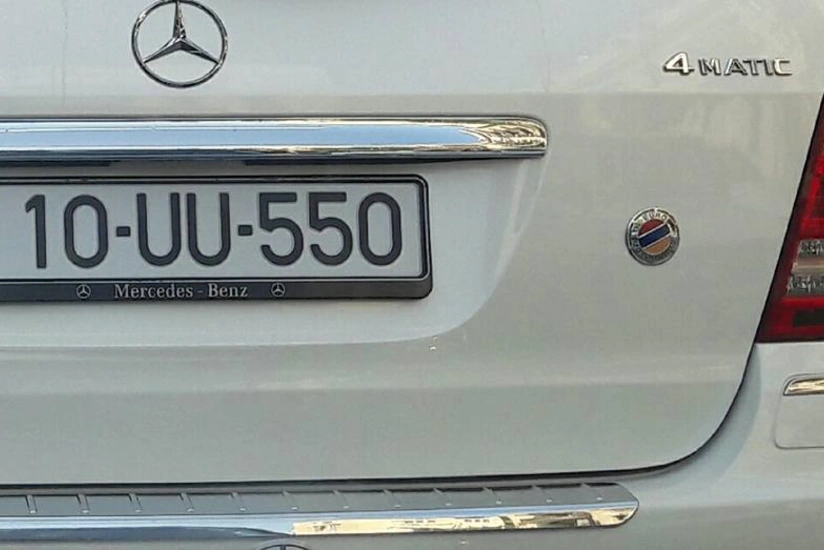 Vaqif Əsədov: “Bakıdakı avtomobilin üzərindəki emblemin Ermənistan bayrağı olduğu təsdiqlənib”