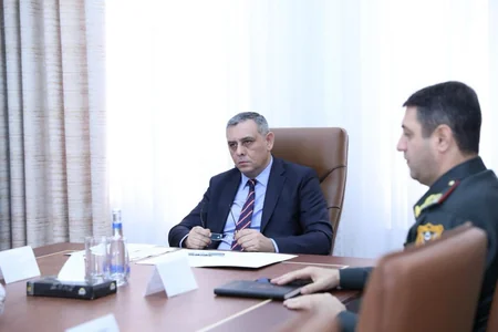 Mərkəzi Çağırış Komissiyasının iclası keçirilib, çağırışçıların bölgüsündə şəffaflığın təmin edilməsi müzakirə olunub