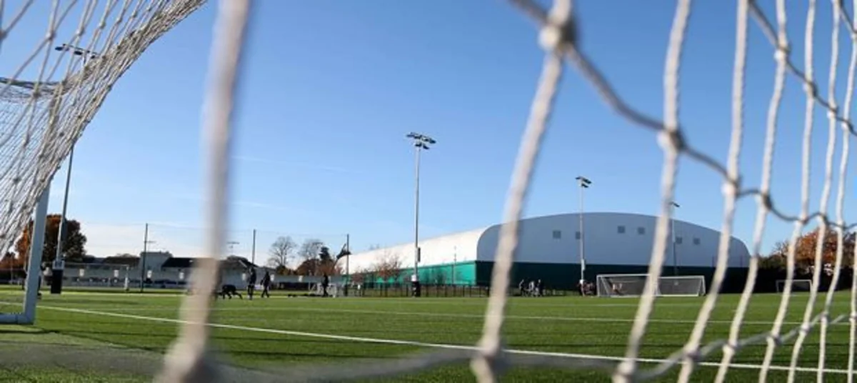 London klubunun iki futbolçusu koronavirusa yoluxdu