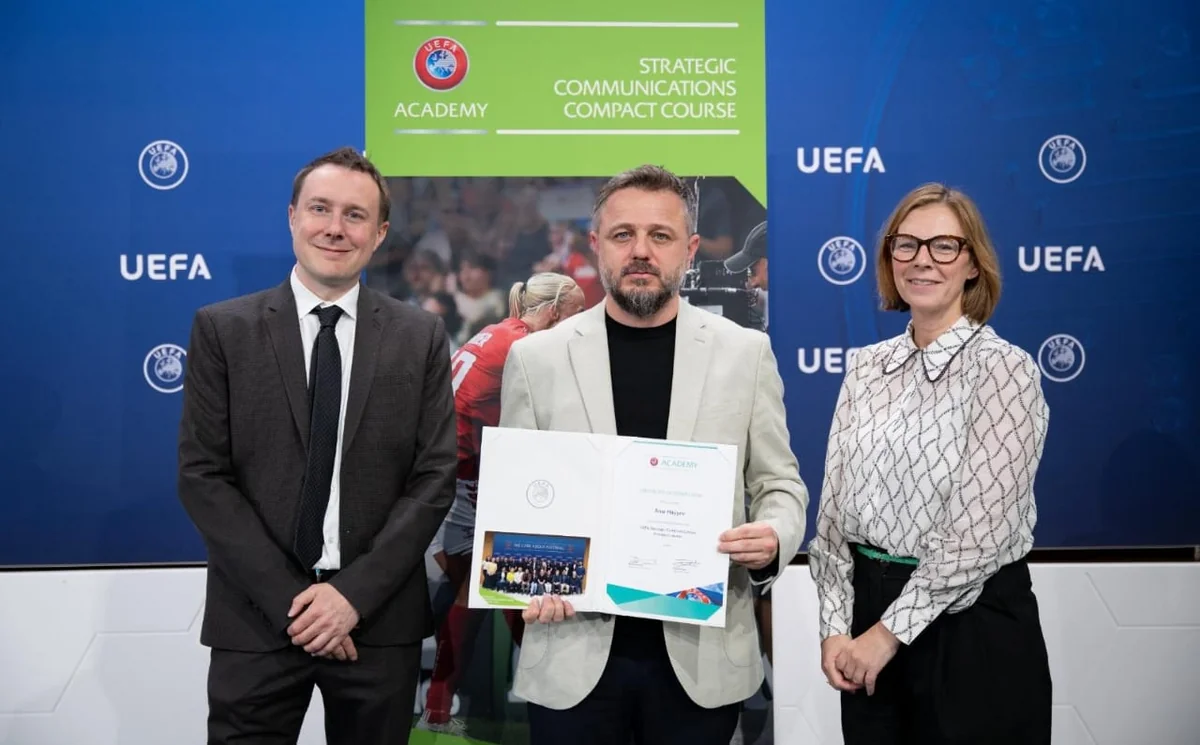 Qarabağ rəsmisi UEFA Akademiyasının kursunda iştirak edib