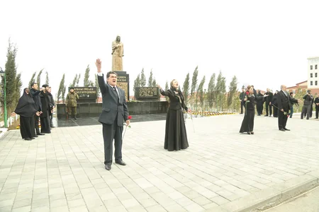 Gəncədə Xocalı soyqırımının 26-cı ildönümü qeyd edilib