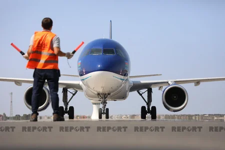 First group of Azerbaijani firefighters return home from Turkey