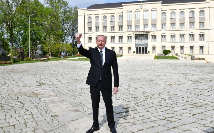 Azərbaycan lideri: Bizim ordumuz öz gücünü paradda yox, döyüş meydanında göstərib