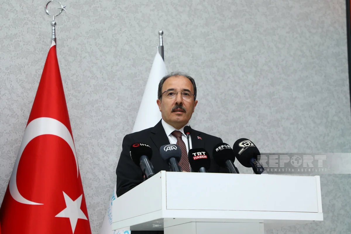 Cahit Bağçı Azərbaycanı Dövlət Suverenliyi Günü münasibətilə təbrik edib