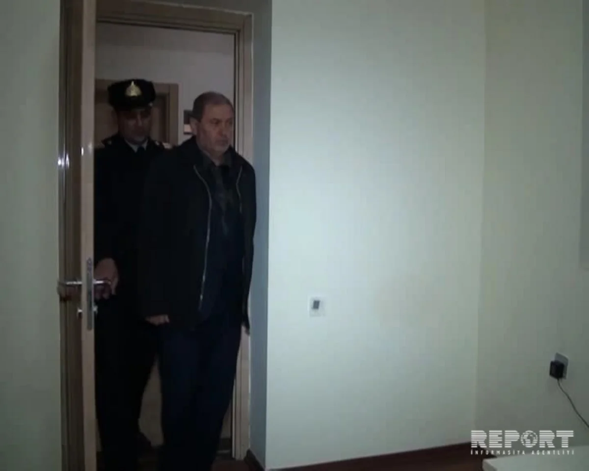 Qazaxda sürücülük vəsiqəsi düzəltmək üçün vətəndaşlardan pul alan şəxs tutulub - FOTO
