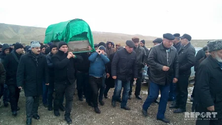 Tanınmış aşıq Vüqar Mahmudoğlu dəfn edilib - FOTO
