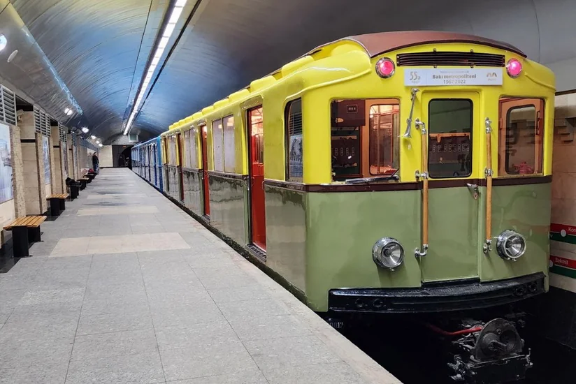 Bayram günlərində Bakı metrosunda retro vaqonlar nümayiş olunur