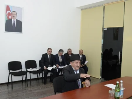 ​Rabitə və yüksək texnologiyalar naziri Sabirabadda vətəndaşlarla görüşüb