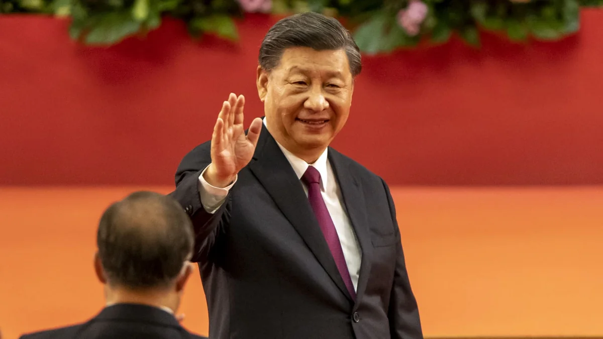 Si Cinpin​​​​​​​ üçüncü müddətə Çin dövlətinin başçısı seçilib