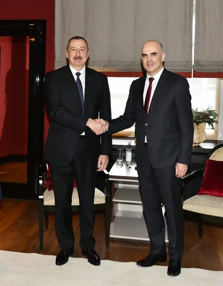 Prezident İlham Əliyev isveçrəli həmkarı Alain Berset ilə görüşüb