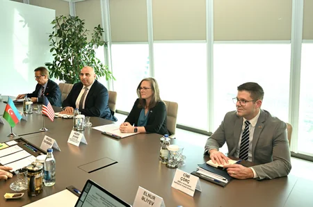 Azerbaijan, US mull progress in clean energy