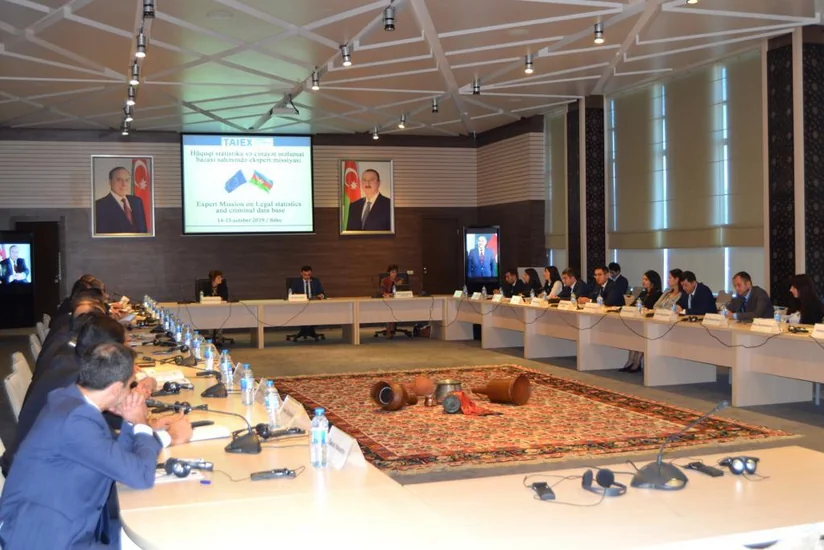 Baş prokuror yanında Korrupsiyaya qarşı Mübarizə Baş İdarəsində Avropa təcrübəsinin öyrənilməsi məqsədilə tədbir keçirilir