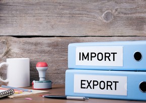 Положительное сальдо внешнеторгового оборота Азербайджана сократилось более чем на 40%