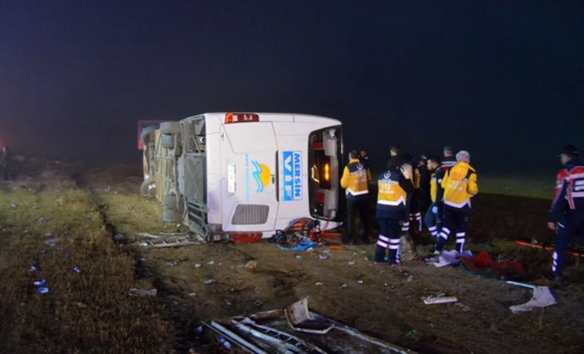 Türkiyədə avtobus aşıb, 1 nəfər ölüb, 37 nəfər yaralanıb