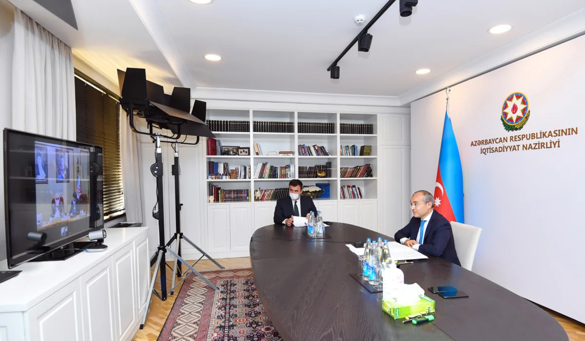 Mikayıl Cabbarov İranın İqtisadi İşlər və Maliyyə naziri ilə görüş keçirdi