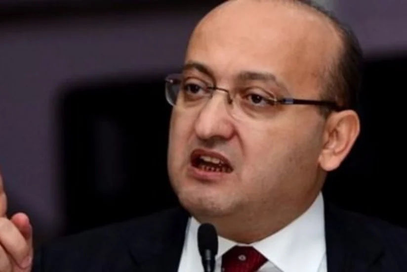 ​Türkiyə baş nazirinin müavini: Terrorçulara silah, Türkiyəyə başsağlığı verənlərin ikiüzlülüyünə son qoyulmalıdır