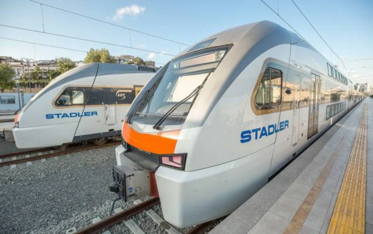 ADY: 8 ayda qatarların qarşısına 81 dəfə qəfil insan çıxıb